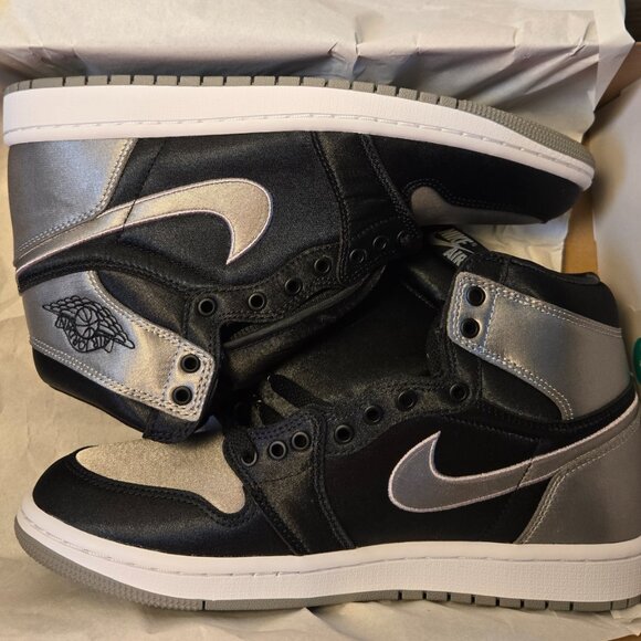 Air Jordan 1 Retro High OG Satin Shadow Women Sz 10 Black Medium Grey FD4810010 - Picture 9 of 11